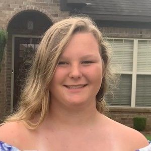 Meet your Posher, Leslie